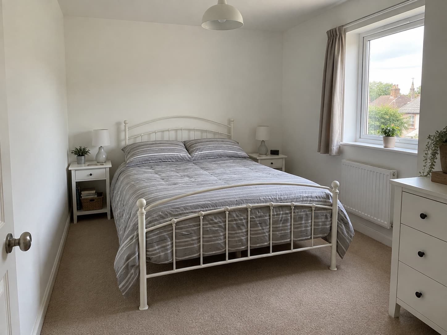 Explore a more expressive bedroom style: Before